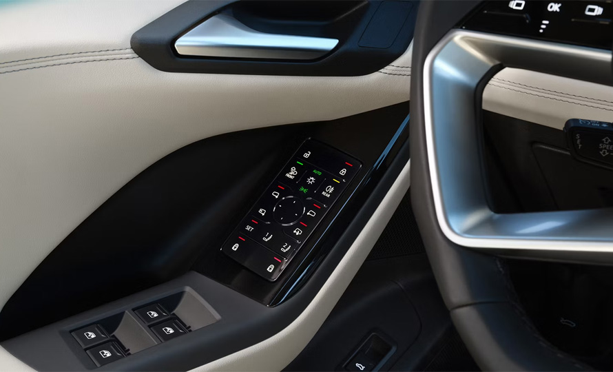 Q6 Etron (4).jpg?v=1737644182?v=1738342707?v=1769027026?v=1784551958